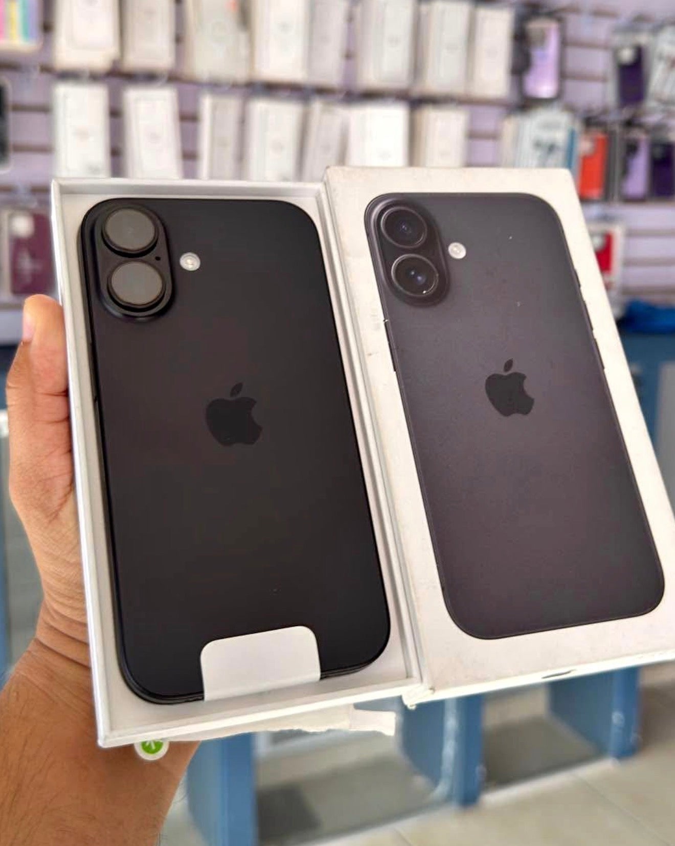 IPHONE 16